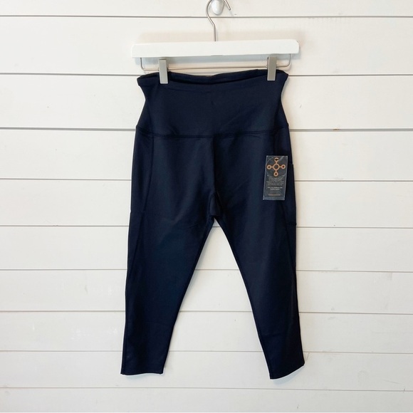 NWTs Tommie Copper | Women’s Lower Back Support Capri In Black Size Medium - Picture 2 of 8